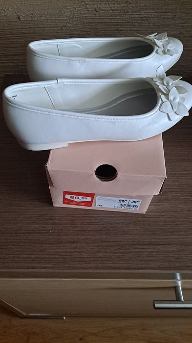 Balerinki biale używane rozm.33.