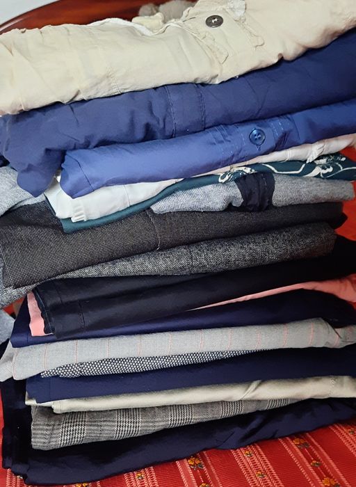 12 calças classicas 4 camisas