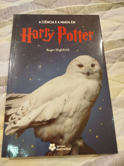 Livro A Ciência e a Magia em Harry Potter" 
de Roger Highfield