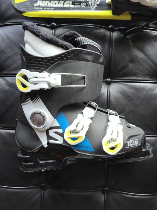 Narty z butami dla dziecka