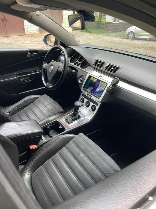 Продам отличное Авто фольцваген Пассат Универсал!