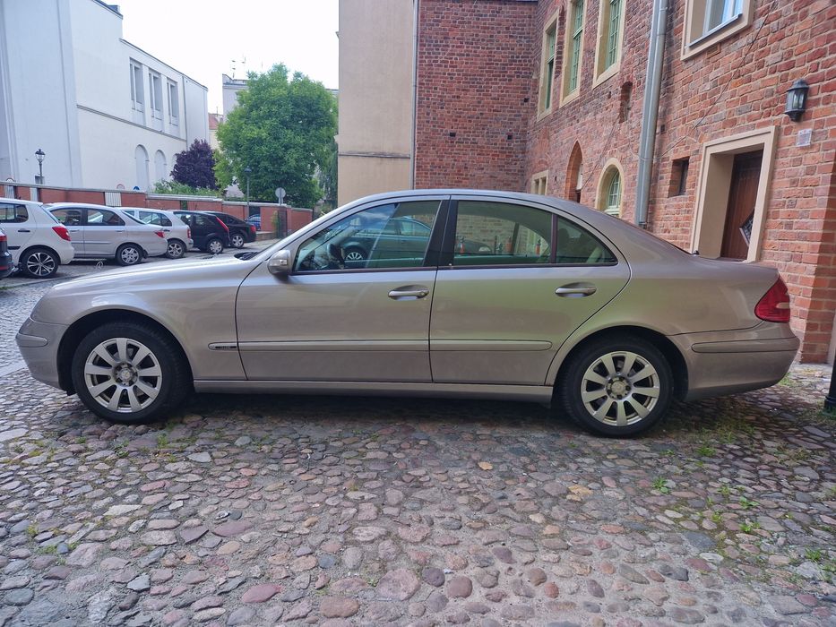 Mercedes W211, 2002 r.