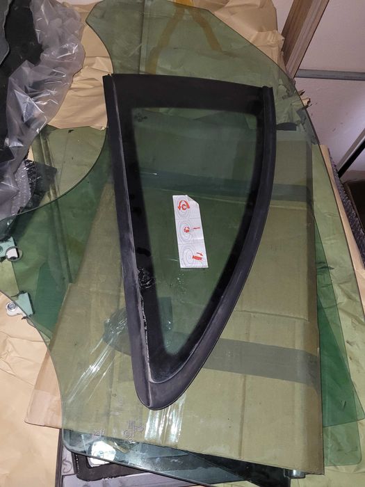 Стекло битл  VW BEETLE жук