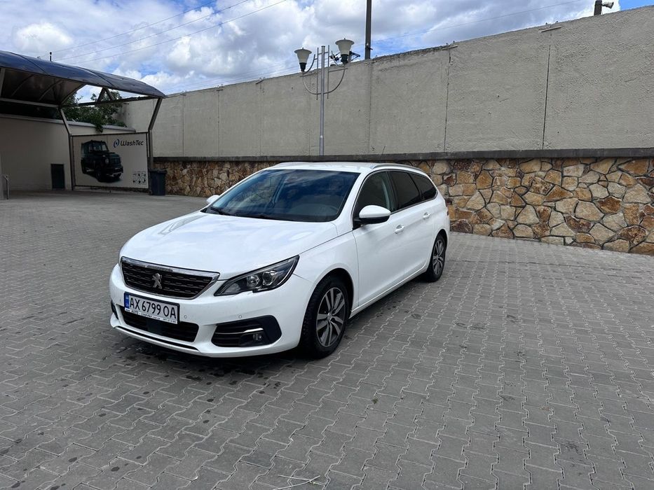 Peugeot 308 2018 рік