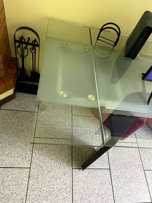 Mesa de Vidro Extensivel S/ cadeiras