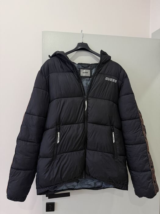 Чоловіча куртка GUESS