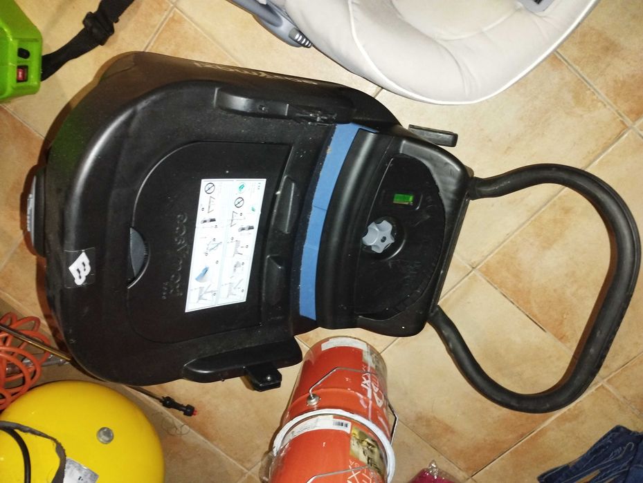 Carrinho de bebe e ovo com base com isofix