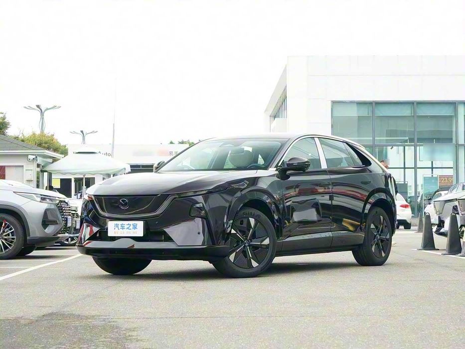 Mazda EZ-60 Pro 200 (Hybrid)
