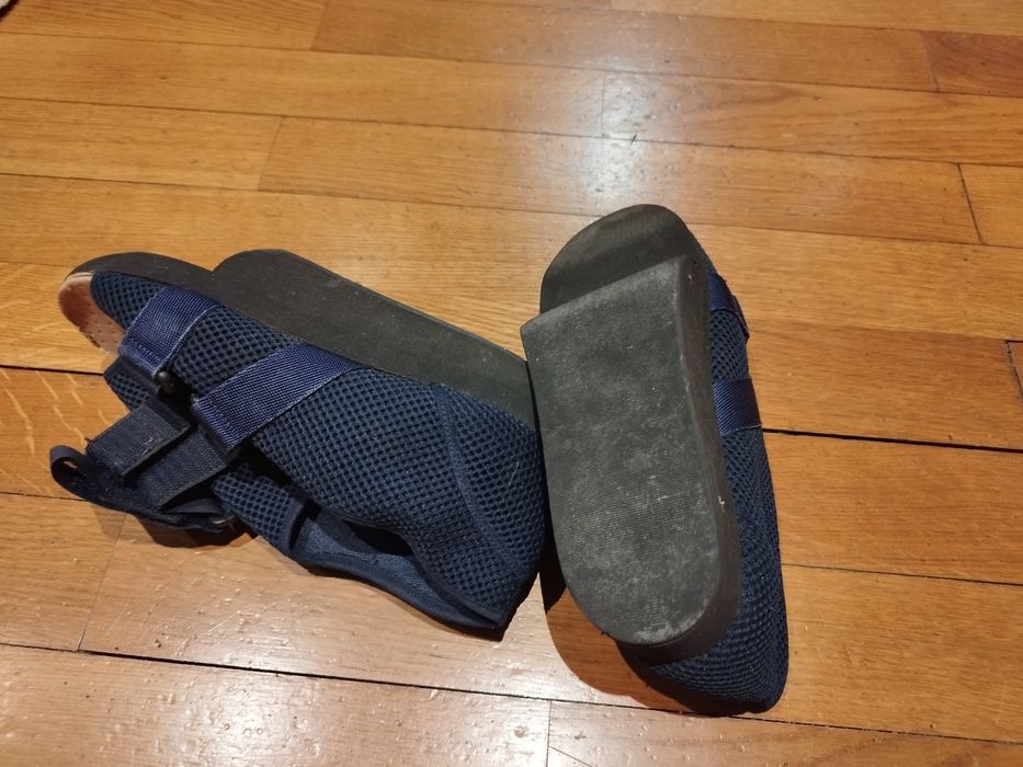 Sapatos ortopédicos (pós-operatório)