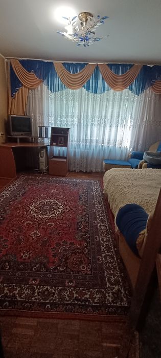 Продаж 2кім.чешки в район 6 школи на Замості