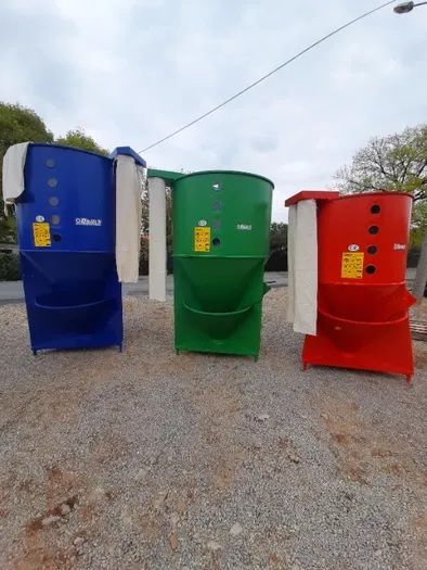 Кормосмеситель смеситель корма на 1000кг с измельчителем зерна + веса