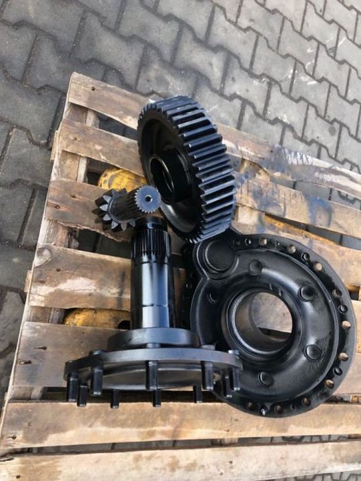 zwolnica piasta przedniego mostu harwestera john deere 1170
