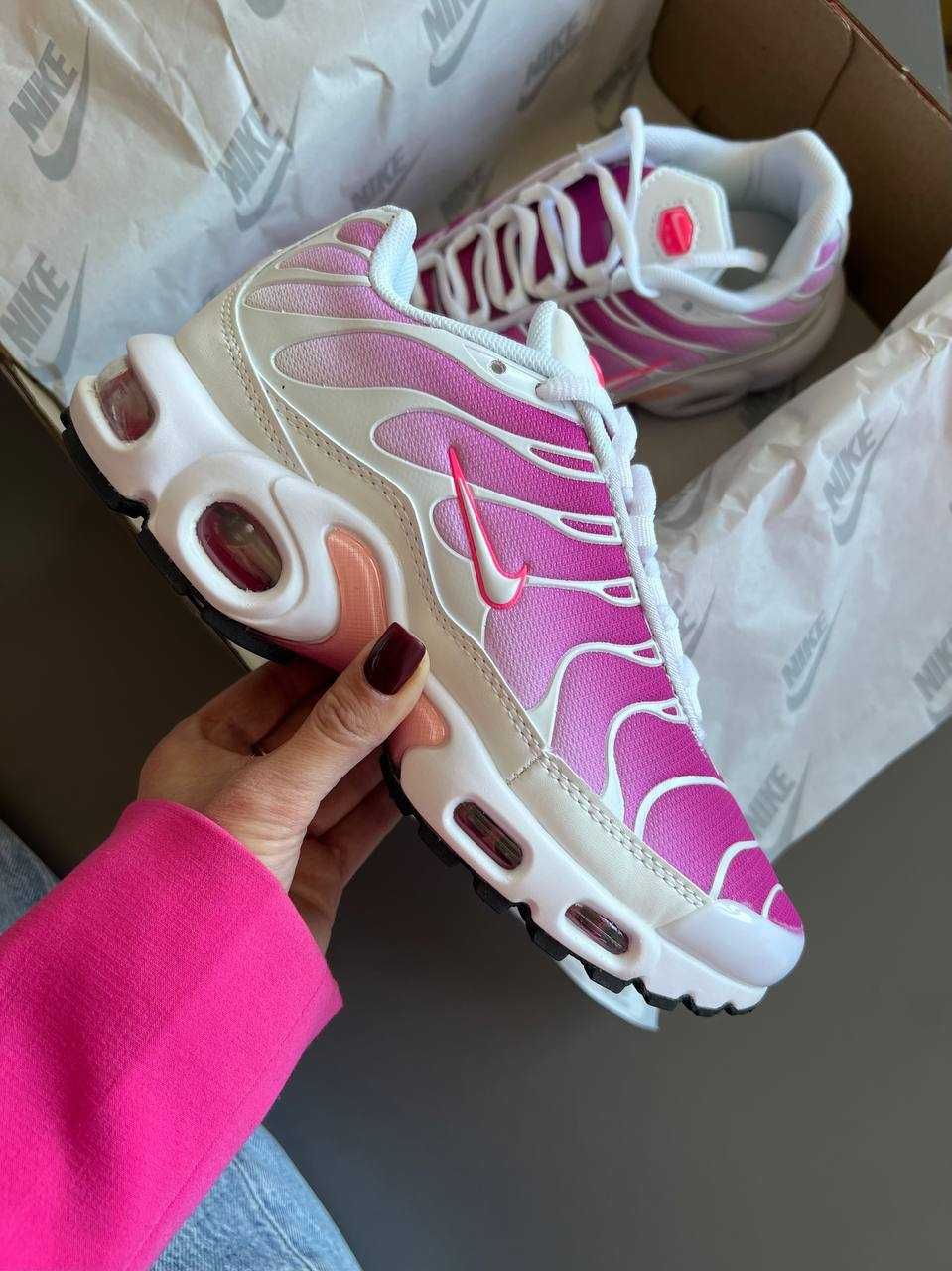 Nike air max plus hot pink hot sale