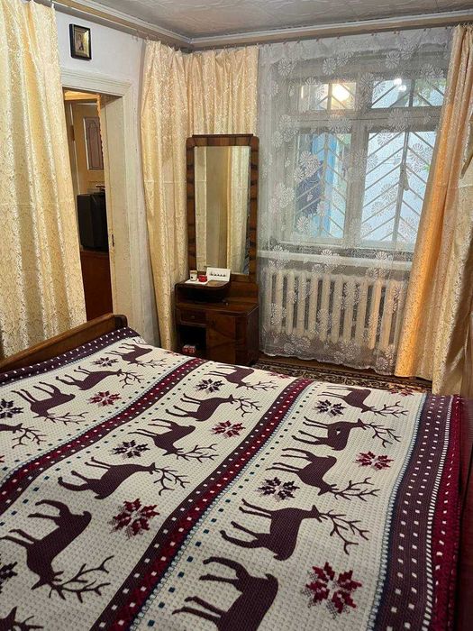 Сдам будинок в Голосіївському районі