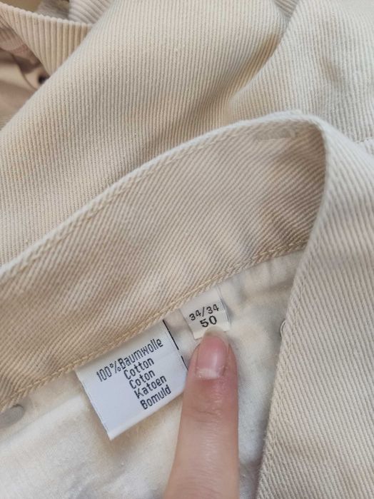 Beżowe jeansy straight / boyfriend z wysokim stanem