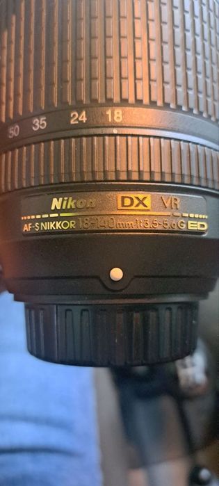 Фотоапарат Nikon D7500 з лінз.Nikon AF-S NIKKOR 18-140mm 1:3.5-5.6 GED