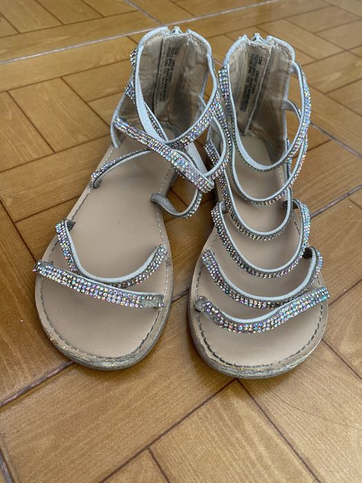 Sandalia menina usado