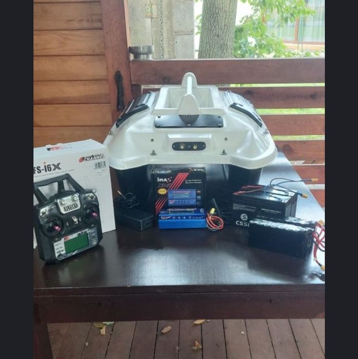 Łódka zanętowa duża