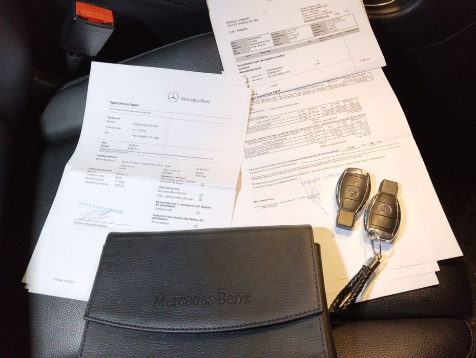 Mercedes Benz B 250E