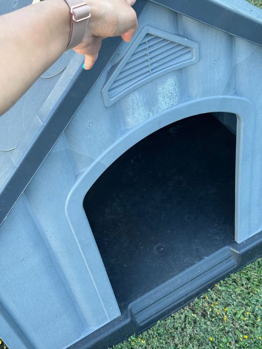 Casota para cão grande (como nova)
