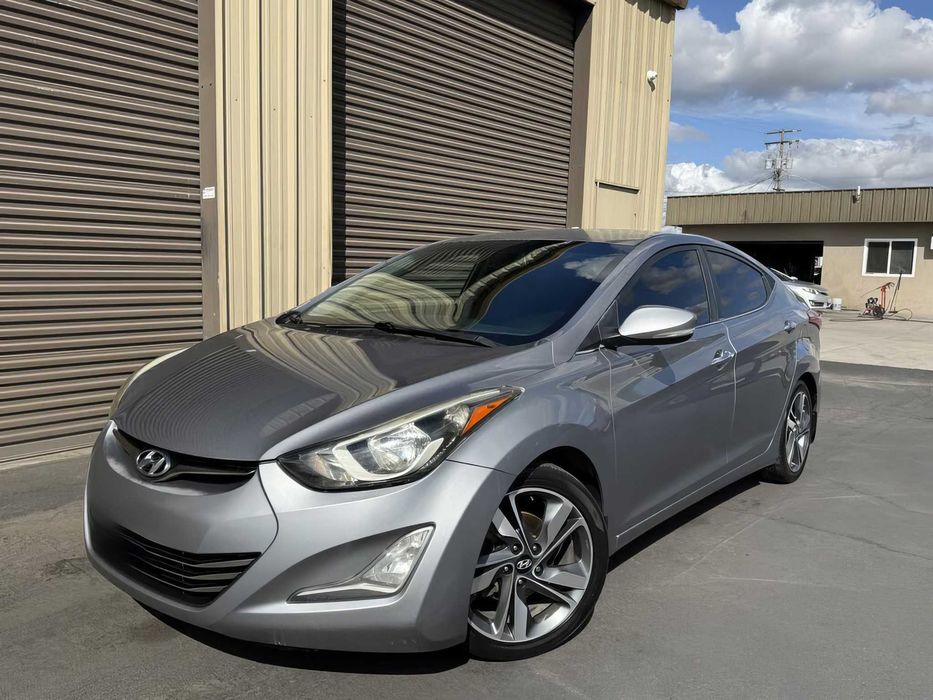 Hyundai Elantra Limited      2015