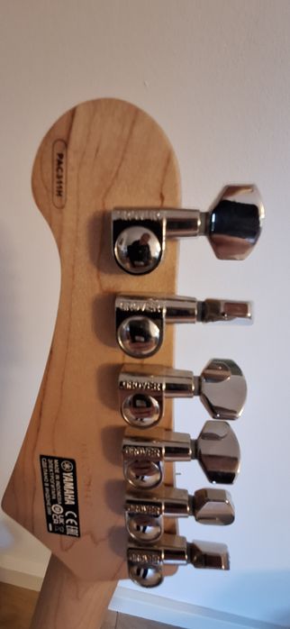 Gitara Yamaha 311H
