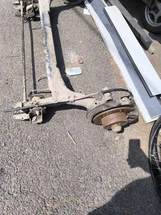 Belka tył tylna audi 80 B4 kombi na tarczach