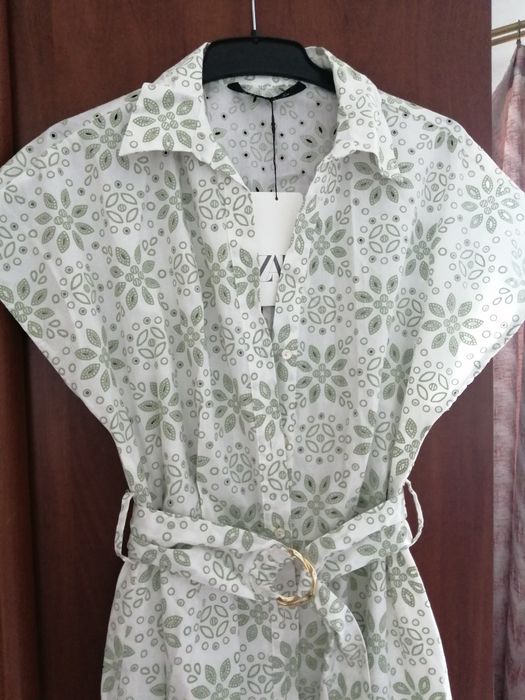 Sukienka Zara midi z paskiem szmizjerka M