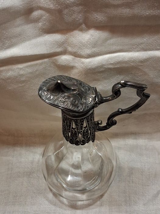 Винтажный графин