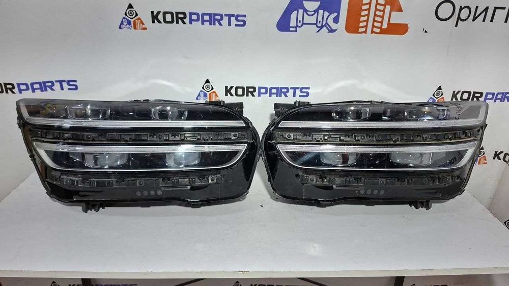 Комплект фар Genesis GV70 / Фари до Genesis GV70 б/в оригінальні