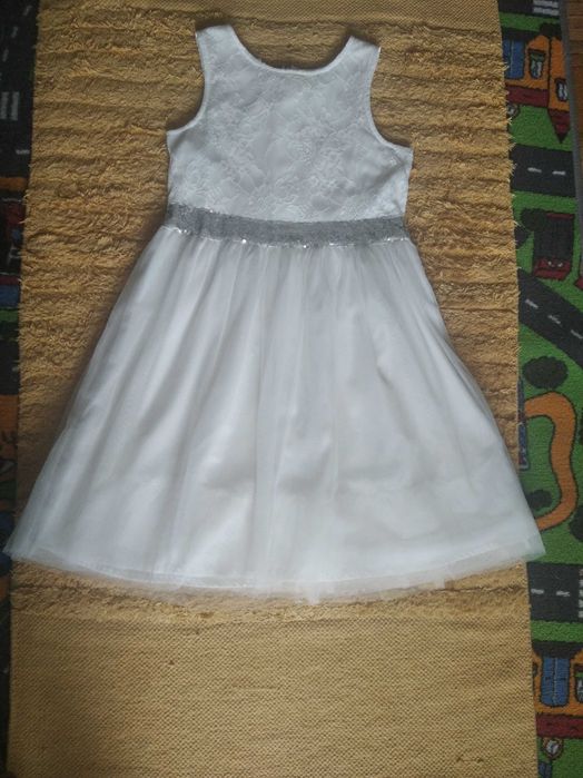 sukienka biała 152 elegancka