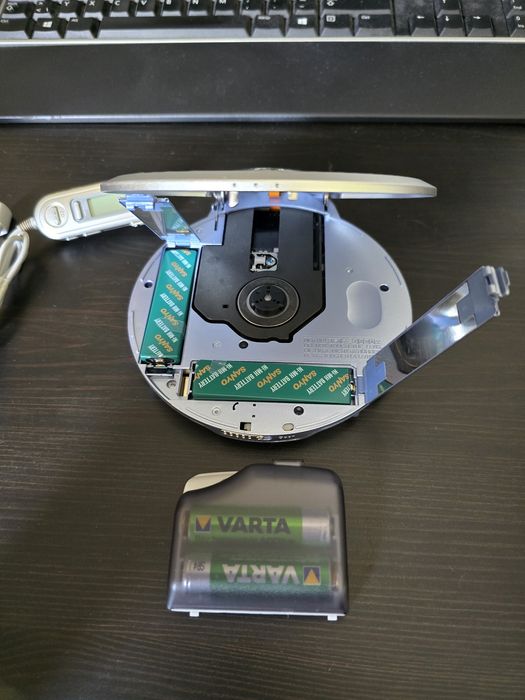 CD mp3 плеер SAMSUNG FM radio