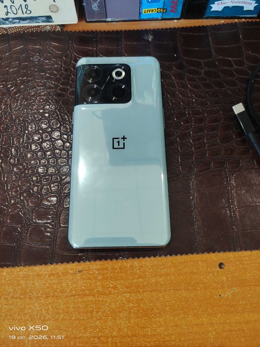 OnePlus 10T, 16/256 в идеале!