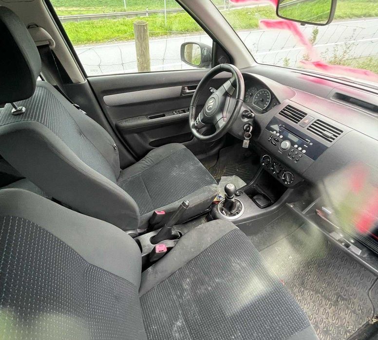 Suzuki Swift 2008 para peças