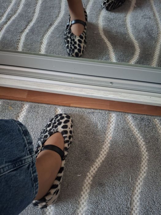 H&M.      балетки