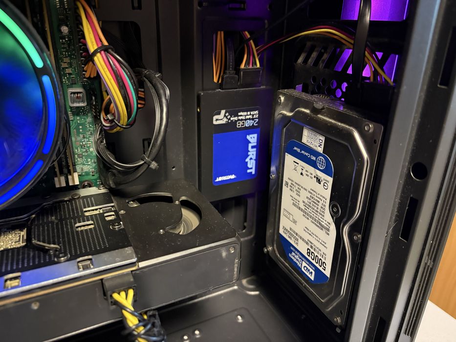 Игровой ситемный блок i3, dd4 8gb, rx470, ssd240, hdd 500