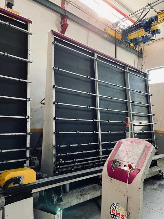 VENDE SE MÁQUINA DE FABRICO DE VIDRO DUPLO