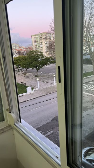 Quarto para arrendar