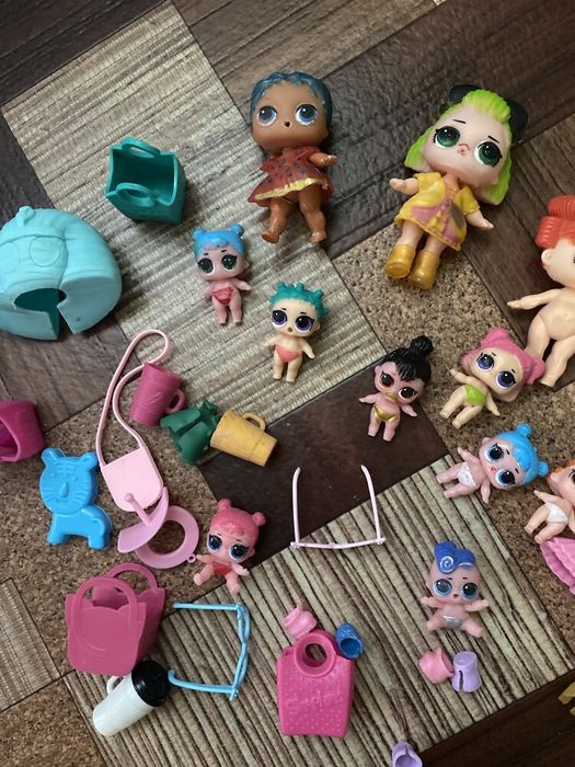 Инрушки  разные, на выбор