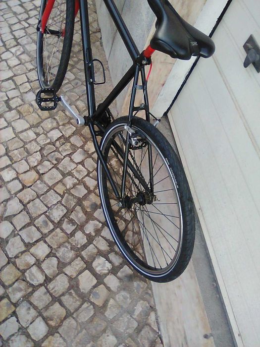 bicicleta roda 26" single speed     pneus novos