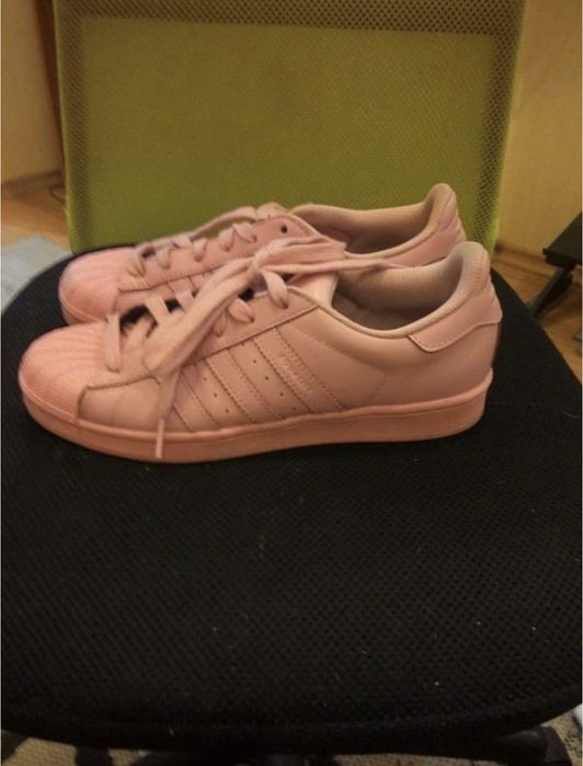 Шкіряні кроссівки,Adidas!