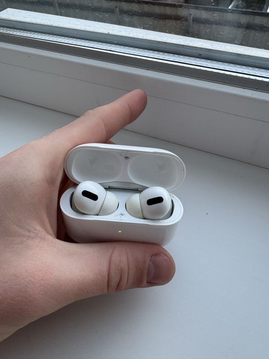 Оригинальные Apple AirPods Pro (1st gen) — Комплект ( Дефект )