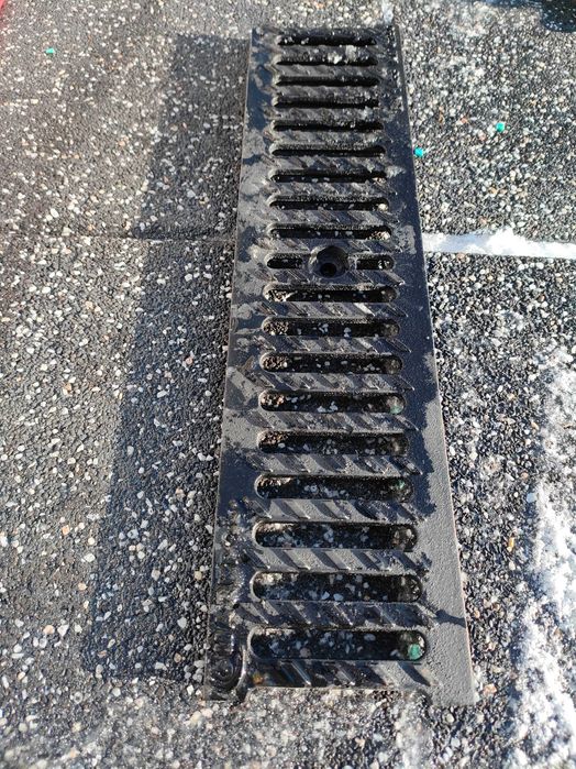 Kratka ruszt odwodniania kanał ciek wodny korytka korytko zeliwo