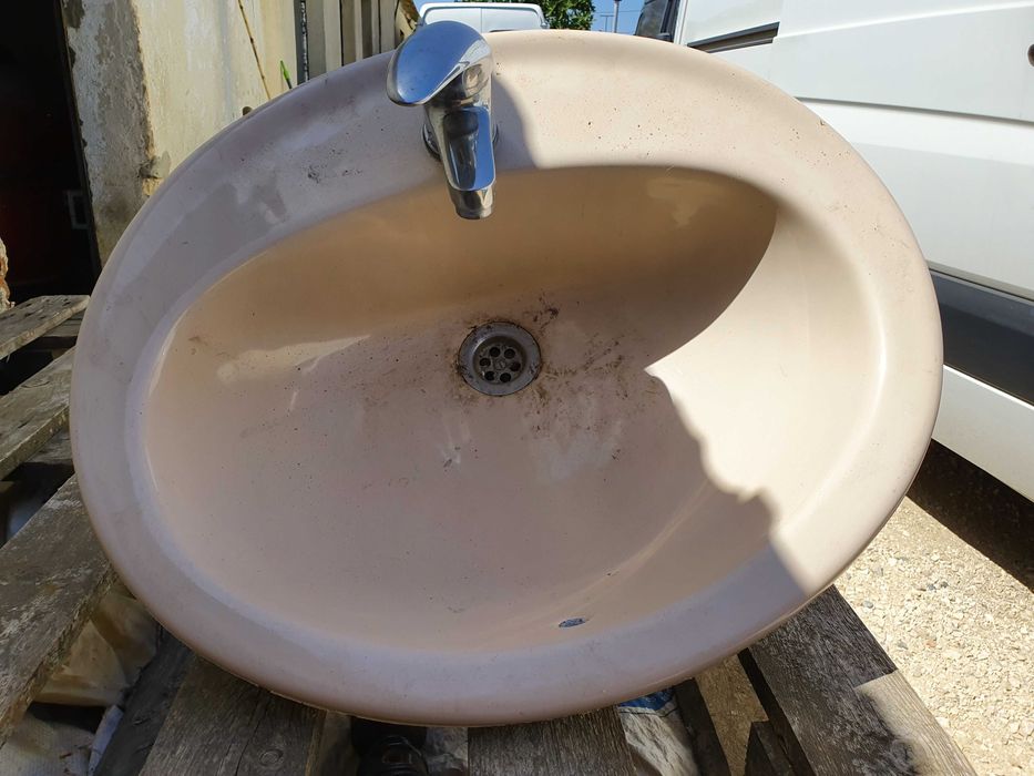 Lavatório Roca C/Torneira e Pedra