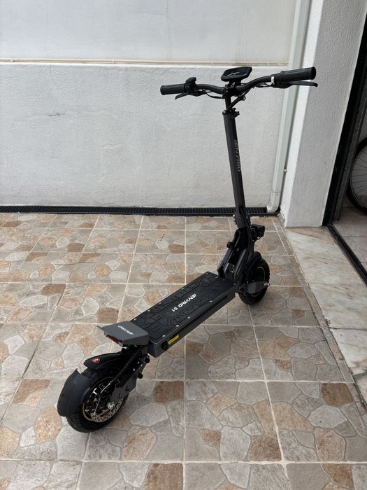 Trotinete eleteica Ienyrid S1