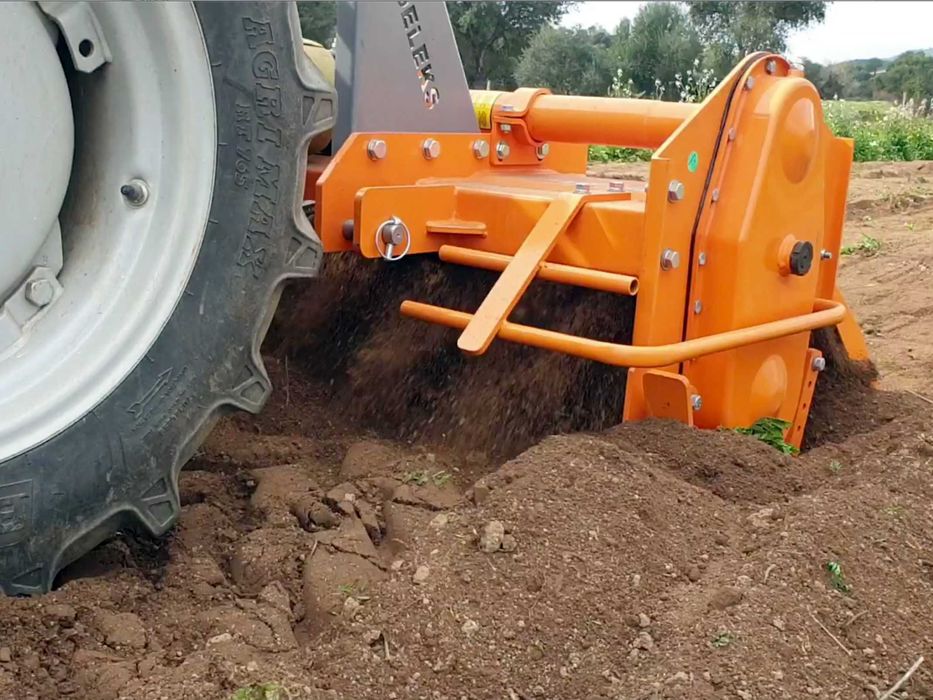 DFH-150 Fresa Agrícola 1.5m p/ Tratores 35 a 60 CV (Cardã incluído)