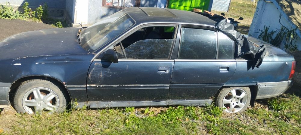 Продам машину Опель Омега,2,3 дизель,в не исправном состоянии.