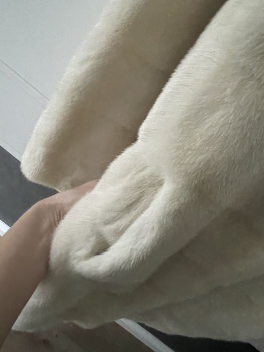 Продам шубу норковая самый дорогой Saga Mink