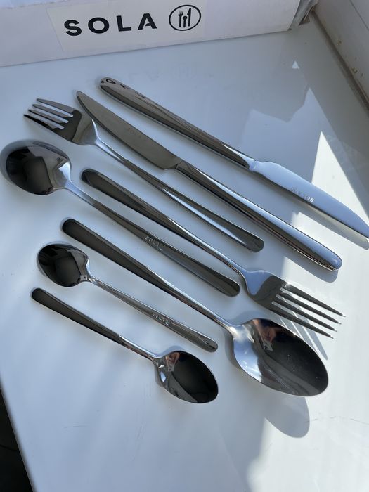 Набір столових наборів ( також можна придбати одиницями)