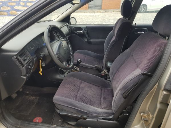 Para Peças Opel Vectra B Combi (J96)